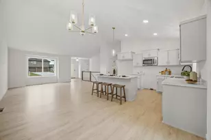 4631 9th St NE, Saint Cloud, MN 56304 - Photo 4