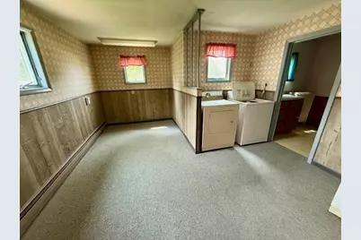 409 Maple Street N, Mabel, MN 55954 - Photo 6