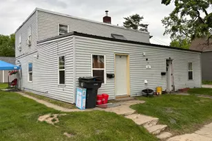 215 9th St NW, Bemidji, MN 56601 - Photo 2