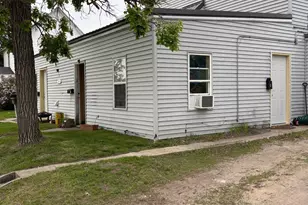 215 9th St NW, Bemidji, MN 56601 - Photo 6