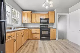 310 10th St S, Moorhead, MN 56560 - Photo 8