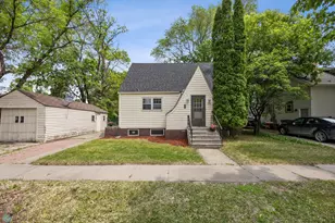 310 10th St S, Moorhead, MN 56560 - Photo 2