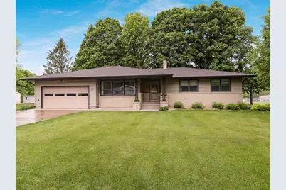 407 S Scott Street, Elmwood, WI 54740 - Photo 1