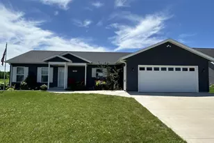 1108 11th Ave SE, Waseca, MN 56093 - Photo 1