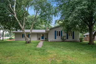 2446 Cohansey St, Roseville, MN 55113 - Photo 1