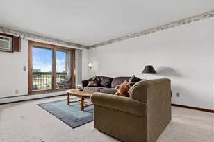 999 41st Ave NE, Columbia Heights, MN 55421 - Photo 6