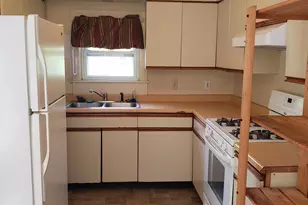 414 Spring St, River Falls, WI 54022 - Photo 4