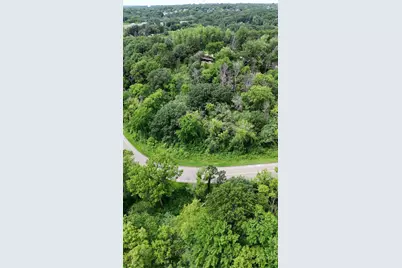 2685 Carver Avenue E, Maplewood, MN 55119 - Photo 12