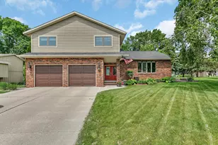1450 Hansen Dr SW, Willmar, MN 56201 - Photo 1