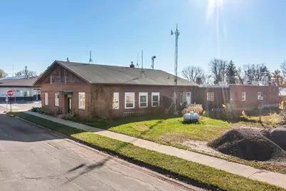 205 2nd Street SW, Braham, MN 55006 - Photo 6