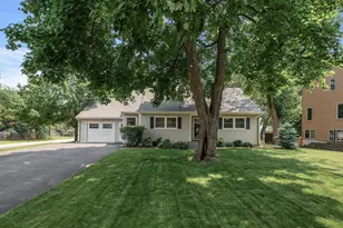 611 Sumter Ave S, Golden Valley, MN 55426 - Photo 1