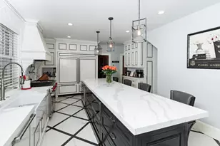 818 Summit Ave, Saint Paul, MN 55105 - Photo 14