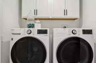 870 Mount Curve Blvd, Saint Paul, MN 55116 - Photo 36