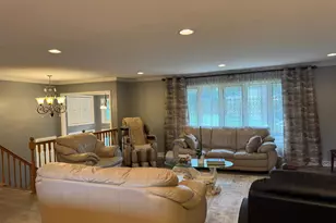 8000 Winnetka Heights Dr, Golden Valley, MN 55427 - Photo 18