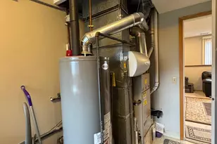 8000 Winnetka Heights Dr, Golden Valley, MN 55427 - Photo 40