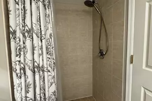 8000 Winnetka Heights Dr, Golden Valley, MN 55427 - Photo 26