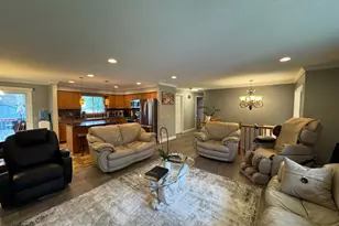 8000 Winnetka Heights Dr, Golden Valley, MN 55427 - Photo 24