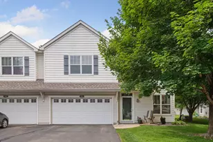 1924 Shamrock Pl, Chaska, MN 55318 - Photo 1