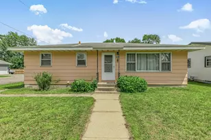 1052 36th Ave N, Saint Cloud, MN 56303 - Photo 1