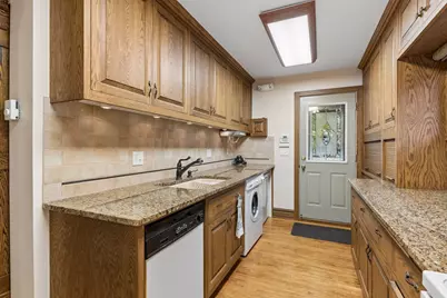 8 Bates Avenue, Saint Paul, MN 55106 - Photo 42