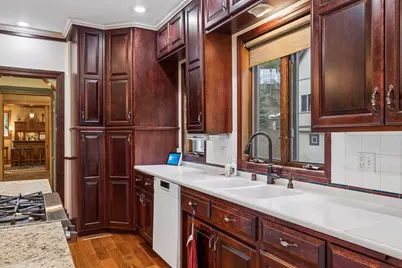 8 Bates Avenue, Saint Paul, MN 55106 - Photo 26