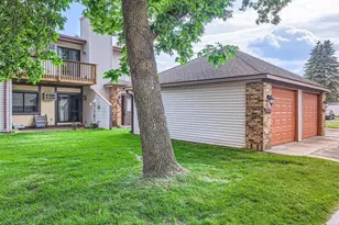 2060 Pathways Dr, Saint Paul, MN 55119 - Photo 1