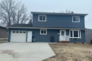 1911 Johnson St, Albert Lea, MN 56007 - Photo 1