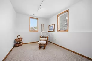 11656 Azure Ln, Inver Grove Heights, MN 55077 - Photo 36