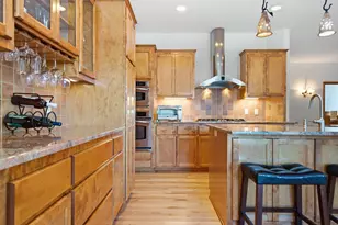 11656 Azure Ln, Inver Grove Heights, MN 55077 - Photo 12