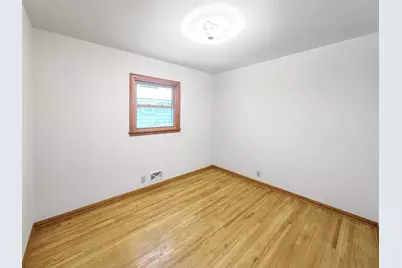 3649 Perry Avenue N, Robbinsdale, MN 55422 - Photo 8