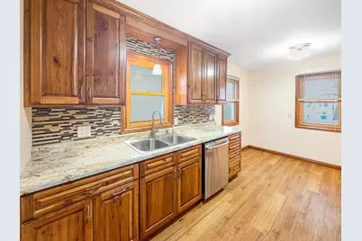 3649 Perry Avenue N, Robbinsdale, MN 55422 - Photo 4