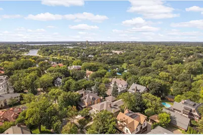 1776 Knox S, Minneapolis, MN 55403 - Photo 4
