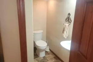 313 E 2nd St, Hills, MN 56138 - Photo 12