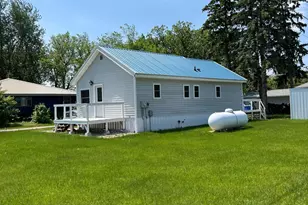 337 Main St N, Greenbush, MN 56726 - Photo 2