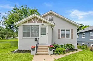 3944 Clinton Ave, Minneapolis, MN 55409 - Photo 1