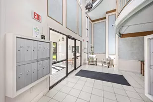 10411 Cedar Lake Rd, Hopkins, MN 55305 - Photo 6