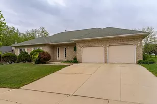 2310 Wilshire Ln NE, Rochester, MN 55906 - Photo 1
