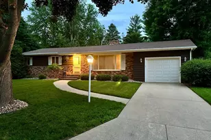 511 W Crawford St, Luverne, MN 56156 - Photo 1