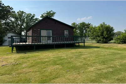 109 E Lokken Avenue, Badger, MN 56714 - Photo 1