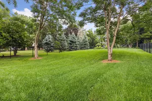 17870 Breezy Pt Rd, Wayzata, MN 55391 - Photo 24
