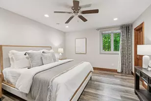 17870 Breezy Pt Rd, Wayzata, MN 55391 - Photo 16