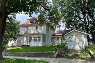 326 E Vine St, Mankato, MN 56001 - Photo 2