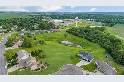 104 Spruce Court, Le Sueur, MN 56058 - Photo 6