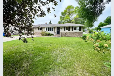 211 5th Street NE, Barnesville, MN 56514 - Photo 1