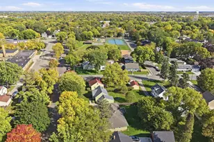 1319 Kandiyohi Ave SW, Willmar, MN 56201 - Photo 2