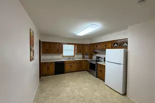 1319 Kandiyohi Ave SW, Willmar, MN 56201 - Photo 8