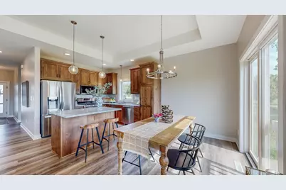 509 Golfview Avenue, Zumbrota, MN 55992 - Photo 10