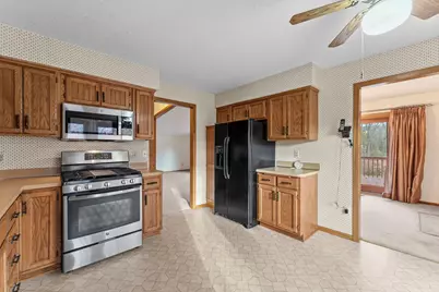 2800 Zanzibar Lane N, Plymouth, MN 55447 - Photo 4