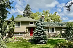 18 Loring Rd, Hopkins, MN 55305 - Photo 1