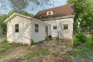 824 9th St N, Fargo, ND 58102 - Photo 4